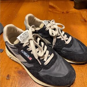 Women’s Autry Black and Cream Reelwind Sneakers size 39